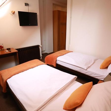 Bed and Breakfast Rustika Sobe Осієк Екстер'єр фото