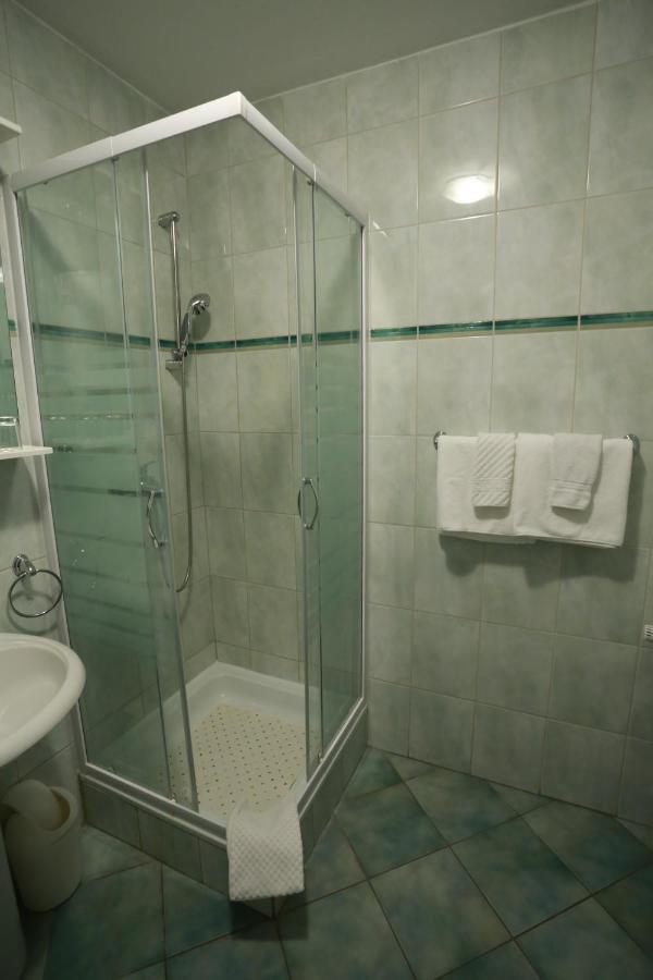 Bed and Breakfast Rustika Sobe Осієк Екстер'єр фото