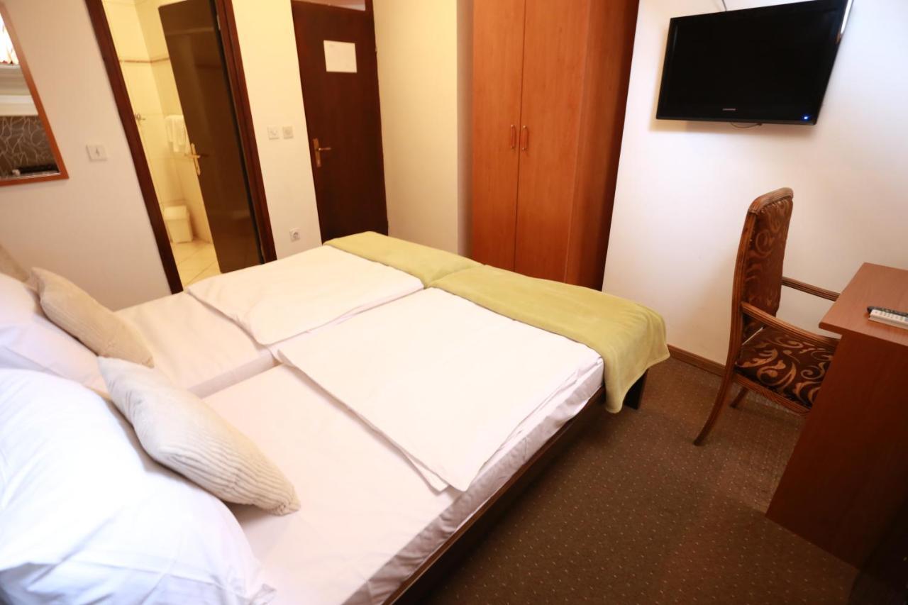 Bed and Breakfast Rustika Sobe Осієк Екстер'єр фото